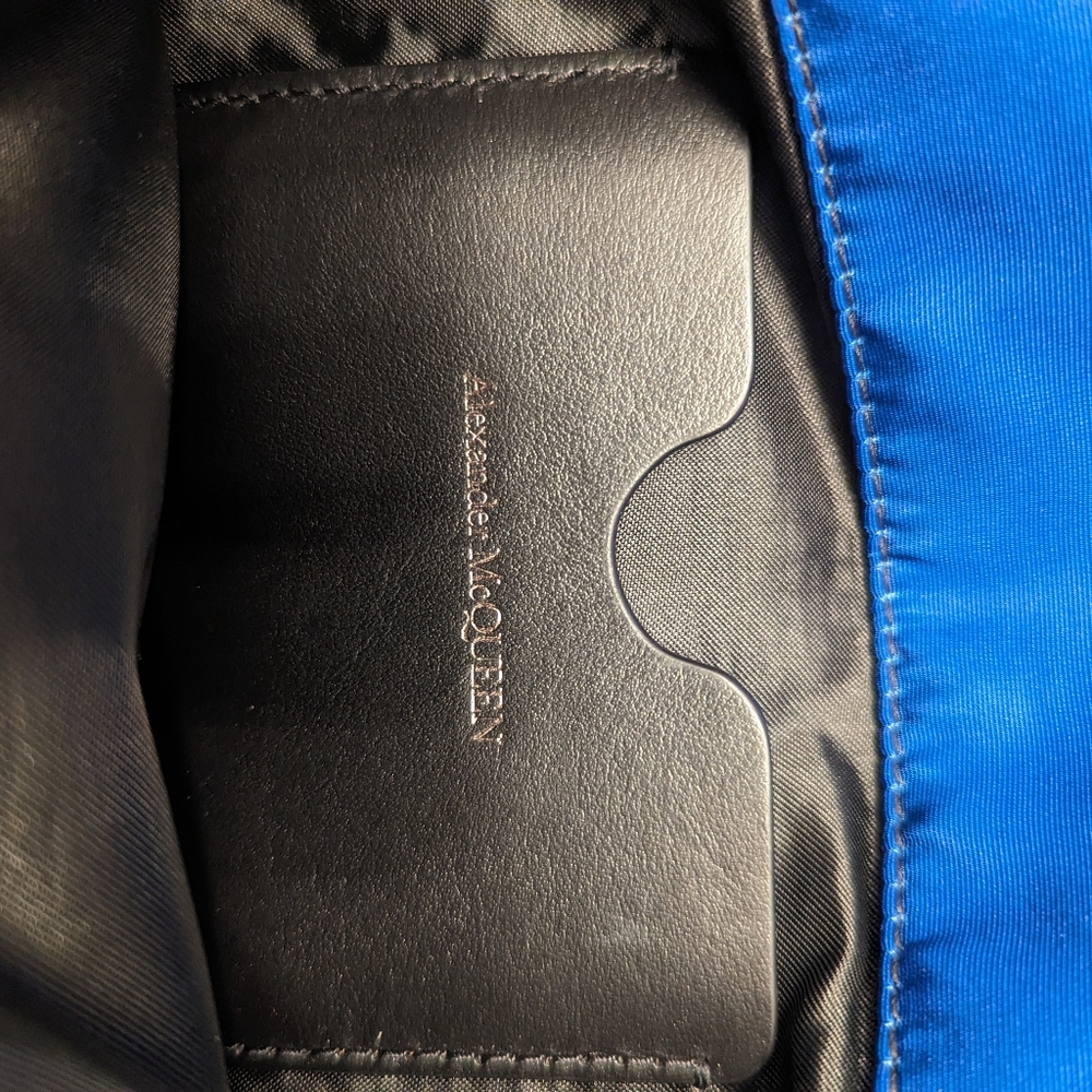 NWOT Alexander McQueen Graffiti Printed Shoulder Bag - Picture 3 of 7